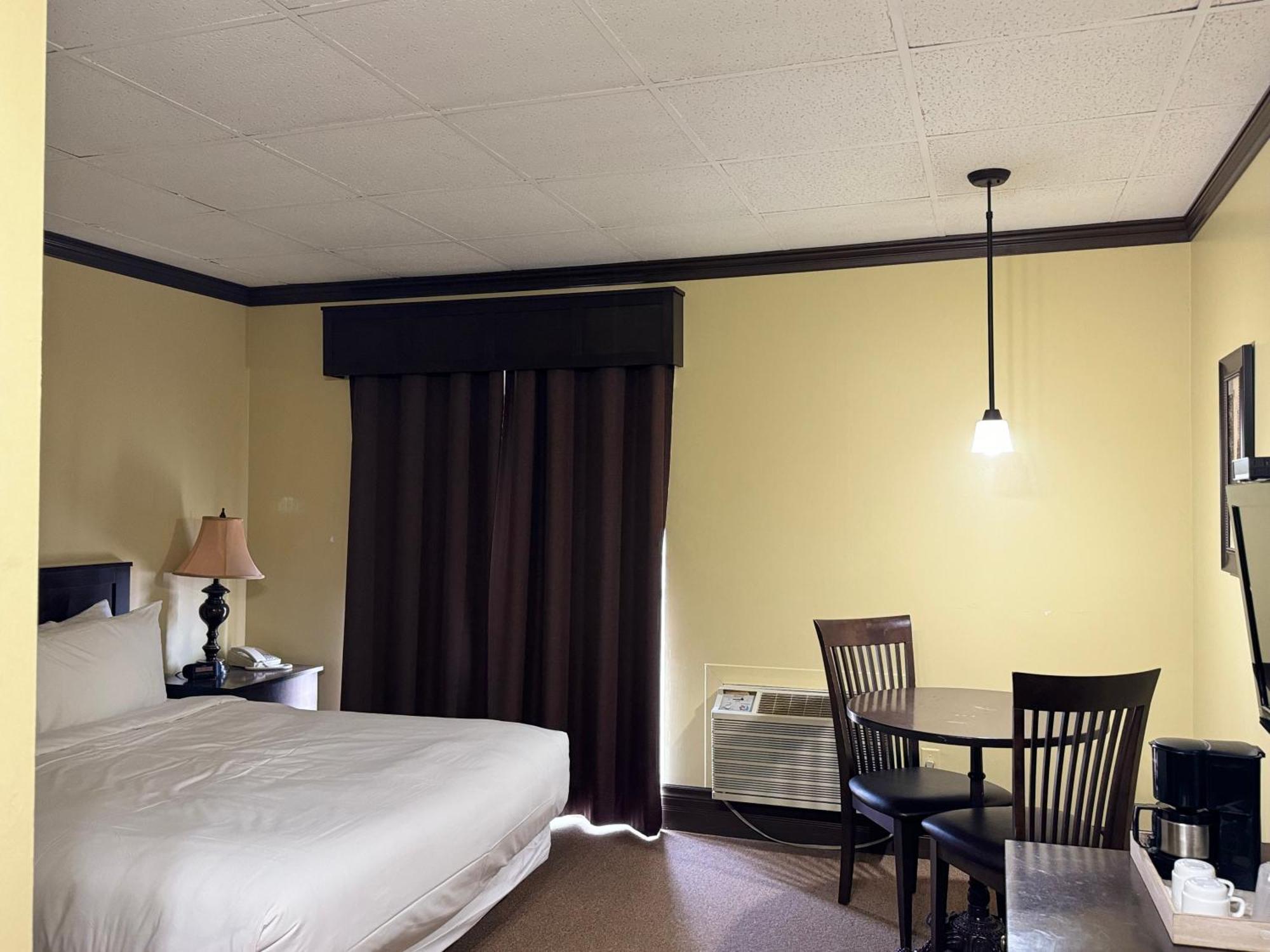 La Porte De La Mauricie Louiseville Luaran gambar